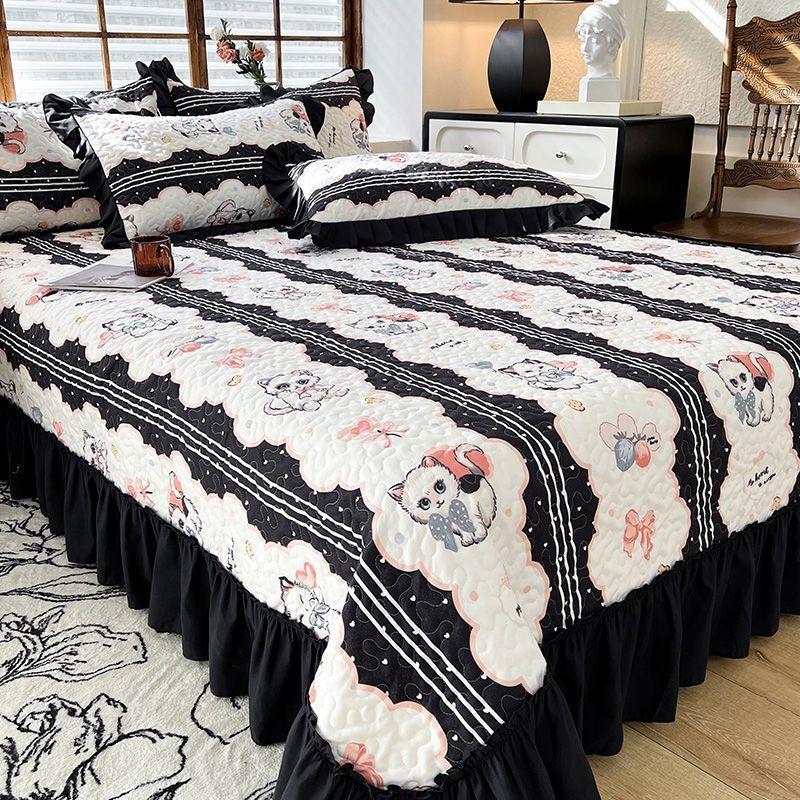 Four Piece Bed Cover Cotton Quilted Bed Sheet Set Non Slip Mattress Protector With Pillowcases For All Seasons Bedding Essentials