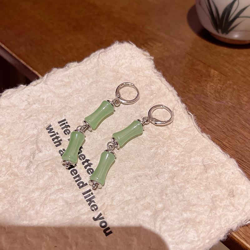 Elegante Bambus Quasten Ohrringe: Moderner chinesischer Stil für Frauen