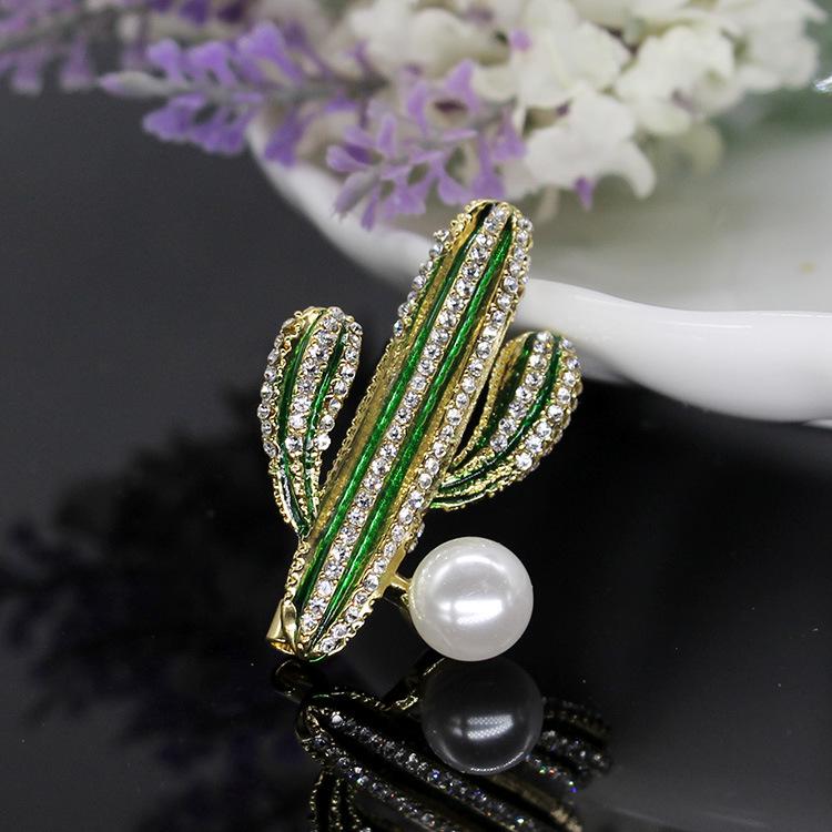 

Корейская брошь-корсет в виде бабочки с жемчугом и стразами для женщин