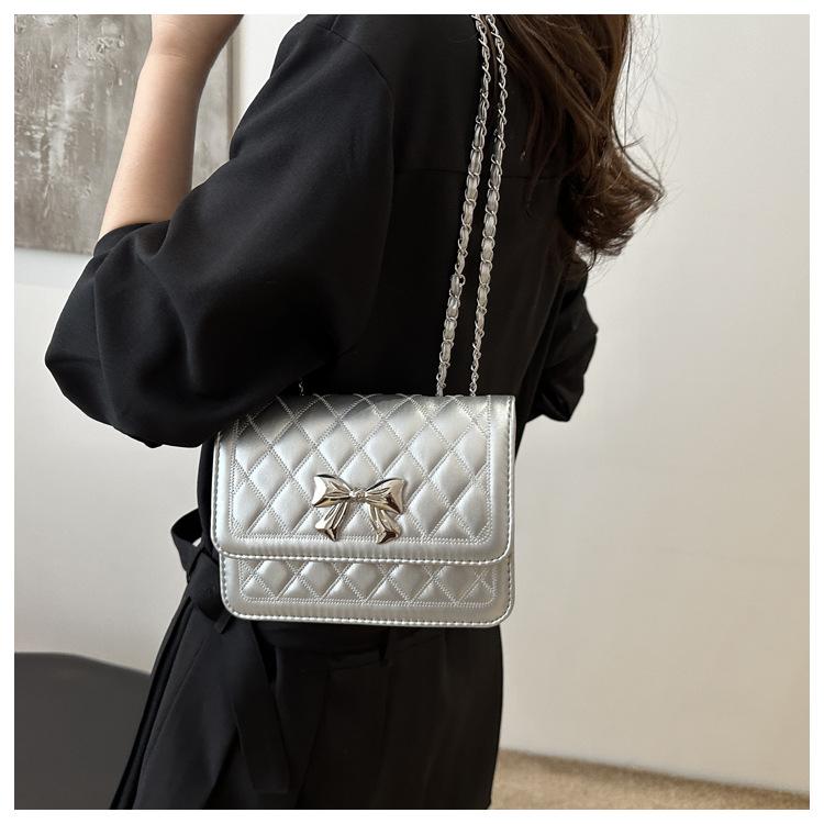 Fashion Rhombus Quilted Small Shoulder Bag Trendy Chain Crossbody Bag Casual Faux Leather Handbag for Women CLE