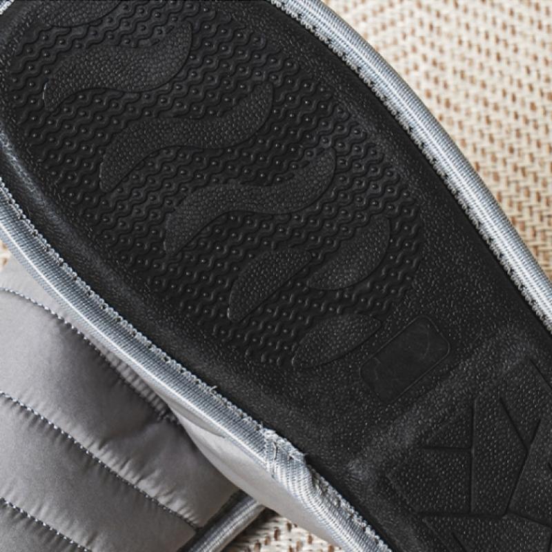 Daiso Saboți simpli căptușiți pentru living 220 240 mm Gri