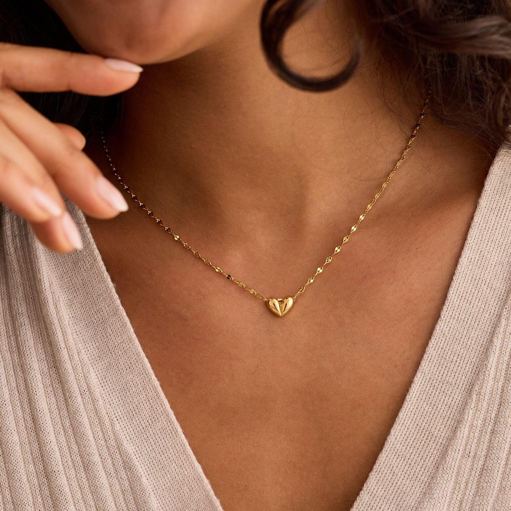 Gold Necklace for Women, 14K Gold Plated Heart Dainty Pendant Simple Charm Necklaces Cute Stuff Non Tarnish Jewelry Gifts