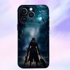 Funda de Teléfono para iPhone 16,15,14,13,12,11 Plus,Pro Max,XS,X,XR,SE,Mini,8,7 Game B-Bloodborne Dark Souls, Cubierta Negra de Silicona Suave
