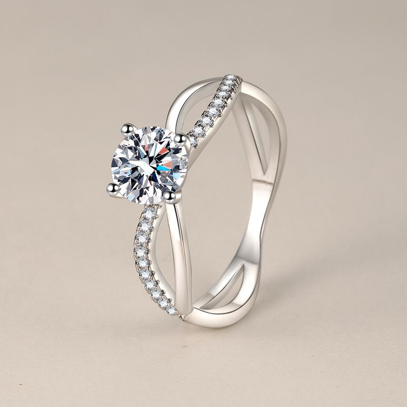 6.5mm Twisted Split Shank Solitaire Moissanite Engagement Ring S925 Sterling Silver For Women