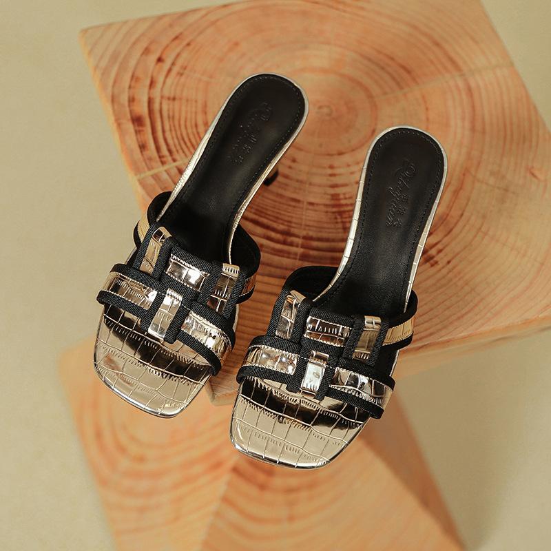 

Temperament slippers women s sandals new sandals plaid square heel high heels one word 40 золотой
