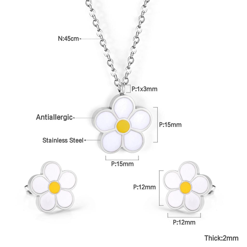 Elegant Gold Earrings And Necklace Set Delicate Women's Jewelry Collection
