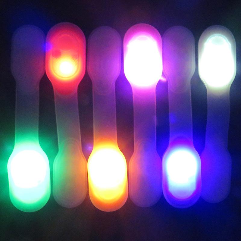 D5 Night Safely Nursing LED Flashlights edc Clip on Night Light Hands Free Strong Magnetic with a Keychain for Running Emergency