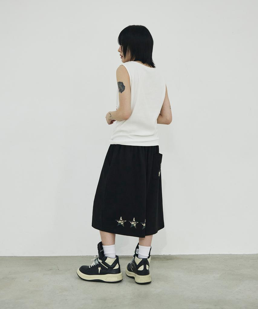 SCALLYWAG Back Camo Star Bermuda Sweat Shorts [Black]