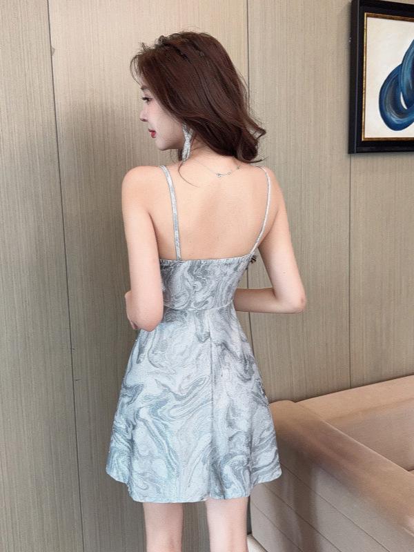 Women's Low-Cut Mesh Print Bodycon Strappy Dress with Wide Hem