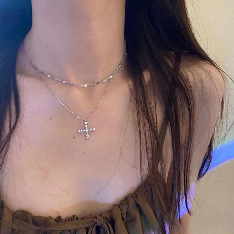 

Womens Silver Color Layered Cross Pendant Necklace 1pcs серебряный