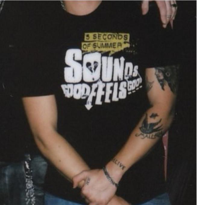 Vintage 5 Seconds Of Summer Tour Shirt 5SOS Reprint S