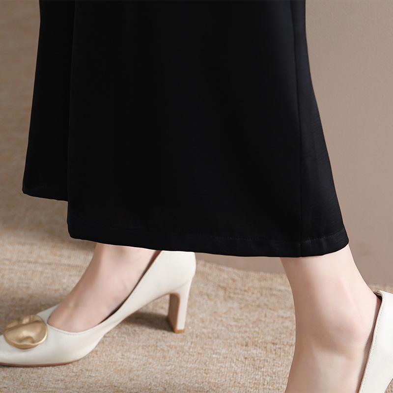 Mom's Summer Short Sleeve Chinese-Style Set: Blouse + Wide-Leg Pants for Middle-Aged and Elderly Women