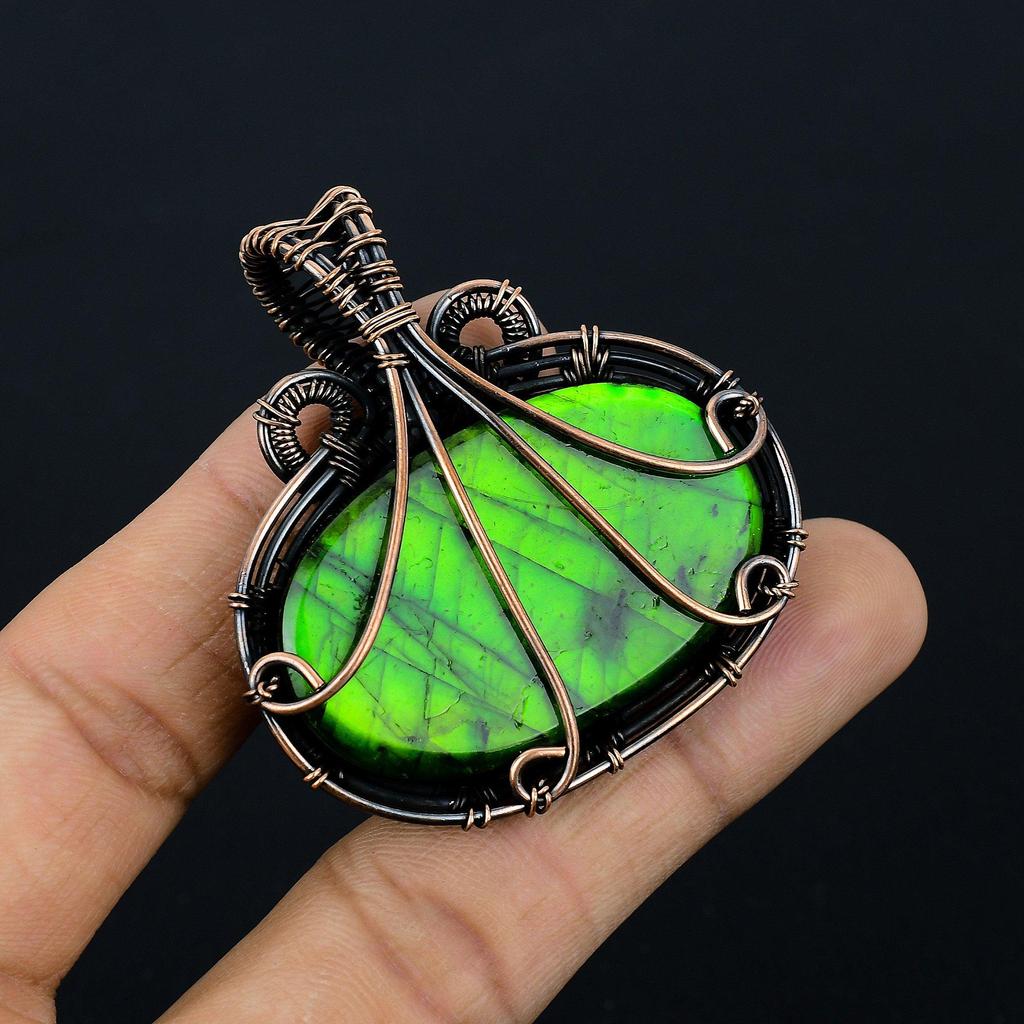 Green Flash Labradorite Pendant Gemstone Jewelry, 999 Copper Wire Wrapped Pendant, Handmade Jewelry Birthstone Pendant, Gift For Him