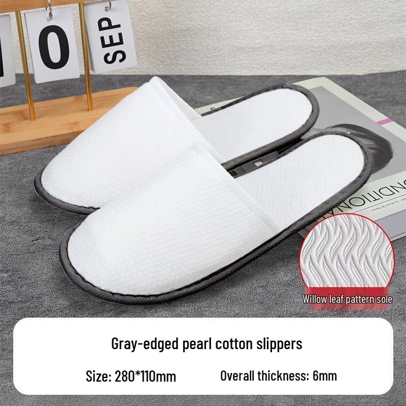 

Утолщенные нескользящие одноразовые тапочки для отелей, гостевых домов, салонов красоты, клубов, гостевых комнат и домашнего использования.