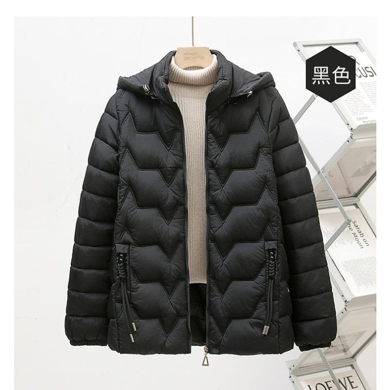 

Короткая зимняя куртка на пуху, новая модная теплая хлопковая куртка приталенного силуэта с капюшоном для женщин XL recommends within 52.5 kg