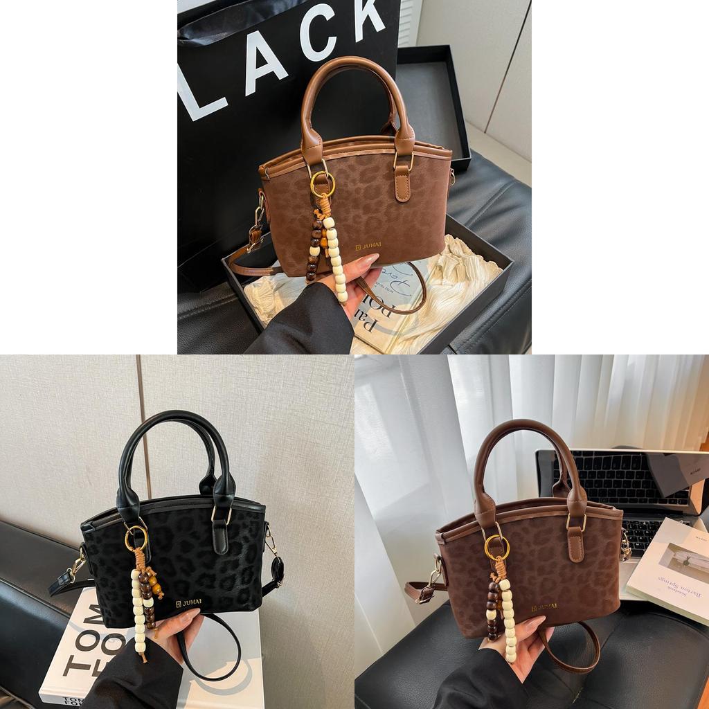 Street Style Bucket Bag With Pu Material And Zipper Closure For Daily Use