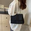 2024 New Commuter Fashion Retro Corduroy Large Capacity Simple Chain Shoulder Crossbody Bag For Women In Black