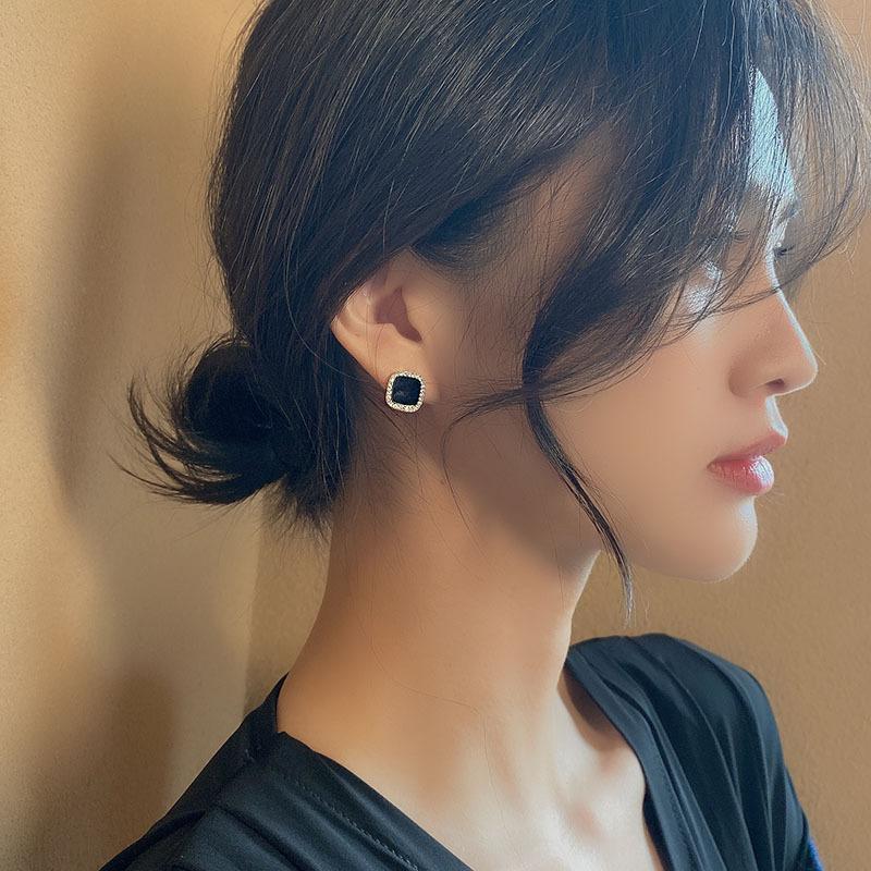 Korean Full Rhinestone Crystal Black Square Stud Earring for Women Simple Geometry Temperament Jewelry Christmas Girlfriend Gift