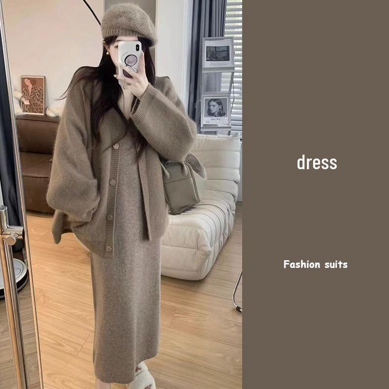 

2024 Осень/Зима Роскошный Комплект Кардиган и Платье Большого Размера для Женщин - Стройнящий, Легкий и Универсальный 3XL - Recommended for 135-150 jin