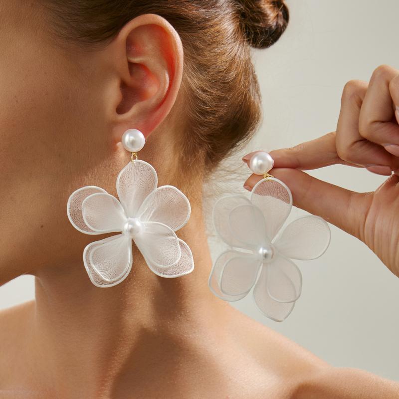 1 Pair Trendy Elegant Ear Accessories Jewelry Temperament Exaggerated Imitation Pearl Large Flower Pendant Earrings For Women