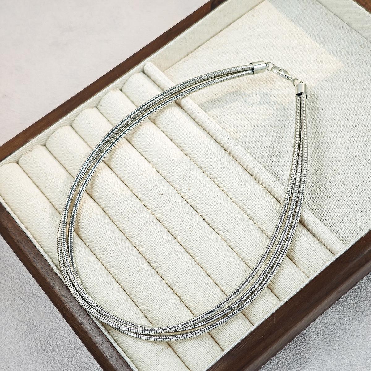 Exaggerated Multi-layer Geometric Circle Necklace in Versatile Metal Style