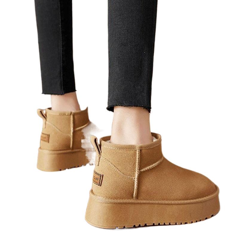 Snow boots 2025 new winter warm and velvet one-pedal cotton shoes women's thick soles thickened northern cotton shoes comfortable