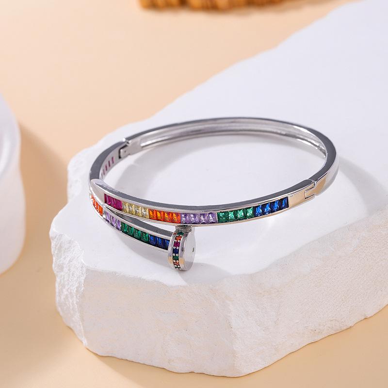Ka Family Deluxe Micro-Inlaid Zircon Colored Gold Copper Nail Bracelet: Exquisite, Fashionable, and High-End Women's Jewelry.
