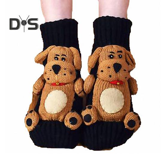 

1 пара зимних носков с 3D-принтом с животными из мультфильмов, вязаные нескользящие утолщенные эластичные теплые носки средней длины с подошвой в силиконовые точки чёрный