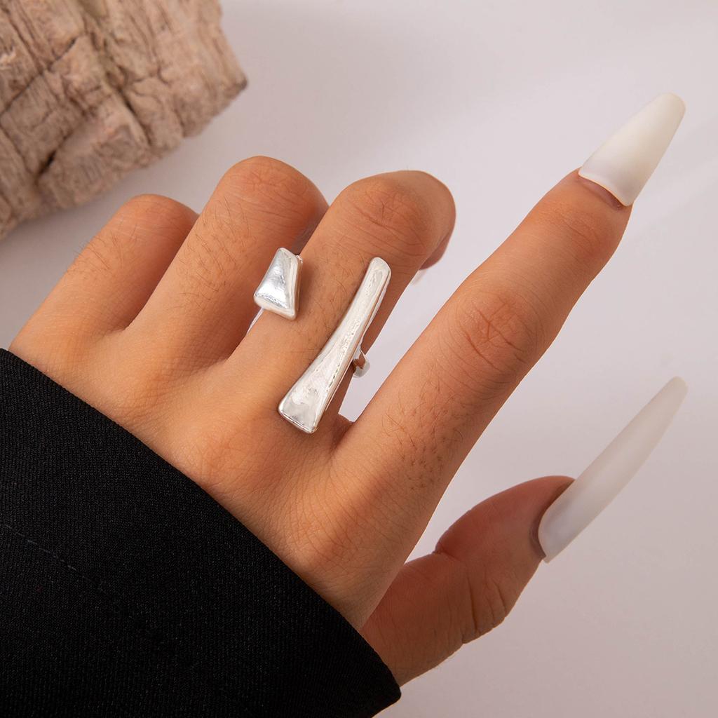 European and American Simple Straight Line Adjustable Ring, Hip-hop Style, Geometric Irregular Opening Bow Ring