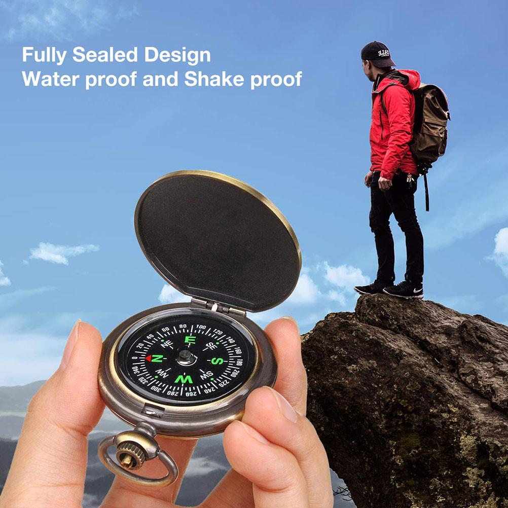 Retro Compass Portable Classic Compass with Metal Chain for Outdoor Activities