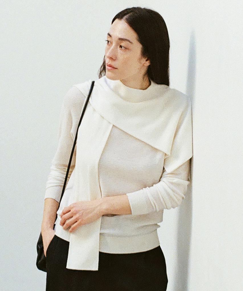 Beullaengkeulumumeon Lena Soft Pullover_Ivory