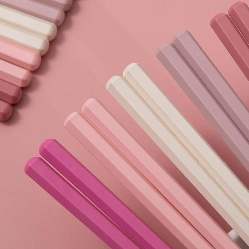 מקלות אכילה משושה מסגסוגת מקרון, מקלות אכילה מונעי החלקה, מקלות אכילה מינימליסטיים בצבע מעורב לשולחן האוכל, גאדג'טים למטבח