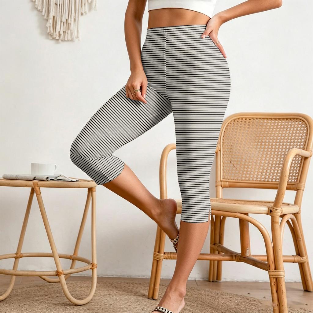 Women's Casual Elastic Waist Capri Pants Slim Fit Lightweight Stretchy Cropped Trousers with Side Slit Detail for Everyday Wear