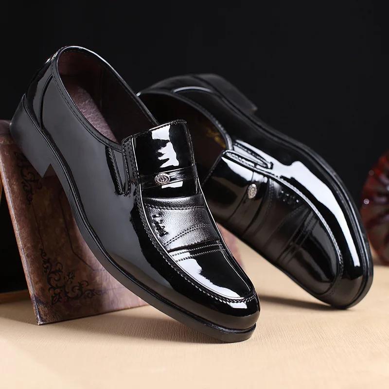 Erkekler için Oxford Ayakkabılar Resmi Ayakkabılar Resmi Ayakkabılar Moda Yuvarlak Burun İş Düğün Elbisesi Erkek Tasarımcı Loafer'lar