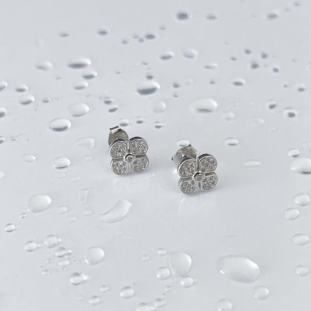 Stříbrné náušnice s kubickými zirkony (2143680)