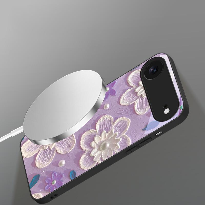 Cream Rice White Petals Suitable for iPhone 17 Pro Max 16E 15 Pro 14 13 Plus 12 Mini 11 XR Xs 7 8 16 Air Black Glass Phone Case