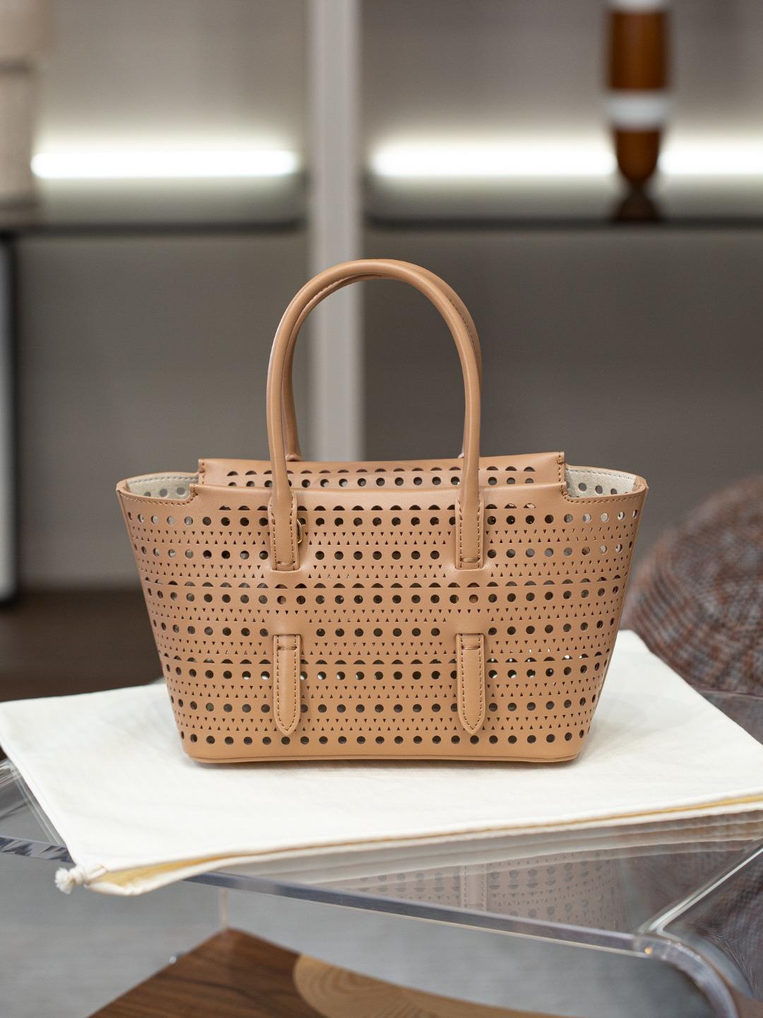 

Летняя новая нишевая дизайнерская романтичная сумка-тоут с ажурной резьбой в виде цветов, большая вместимость, сумка-корзина для овощей