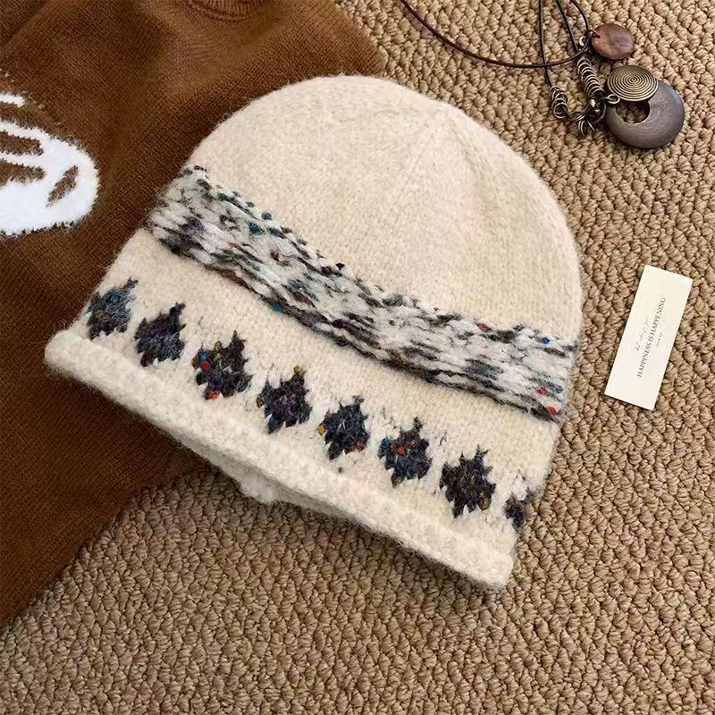 Korean jacquard knitted bag head hat for women's autumn and winter new casual versatile warm ear protection windproof cold hat shows small face