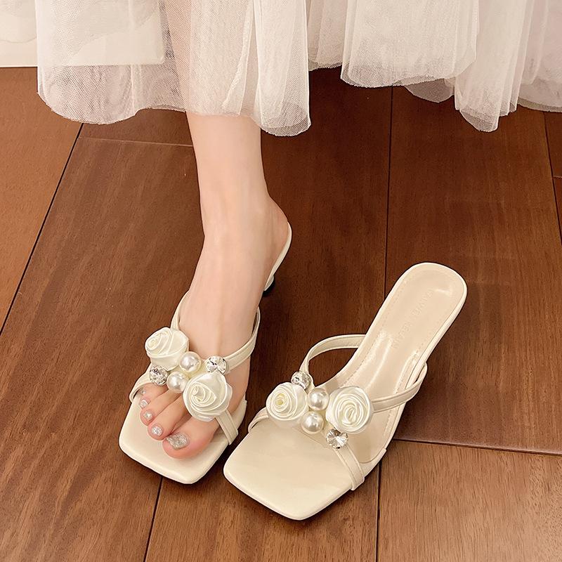 

2025 summer new pearl flower square head thick heel fashion rhinestone temperament high heel sandals women wear cool slippers 35