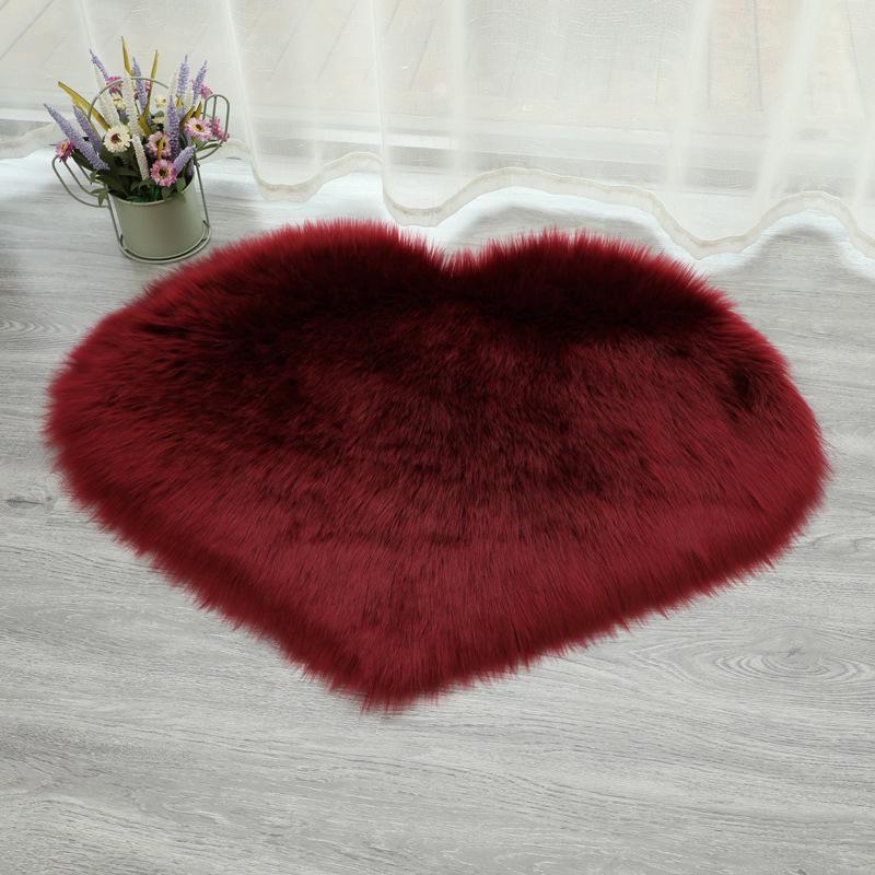 Solid Color Heart-Shaped Long Pile Faux Wool Bedroom Floor Mat