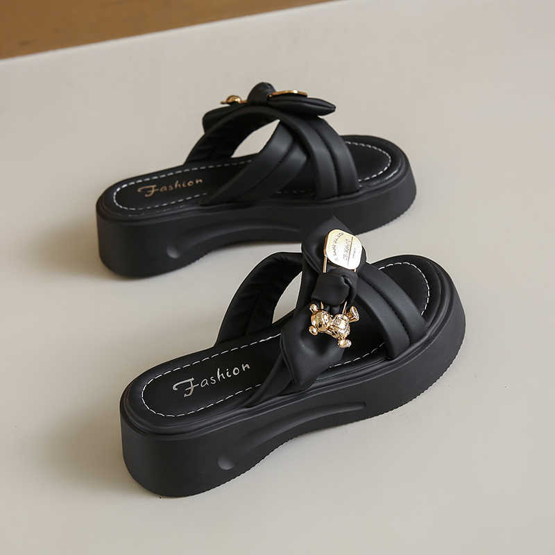 Fashion Super Lightweight Round Tip White Flip-flops Cute Sandal For Women Shoes Summer Women's Slippers Sneakers Sports Shors