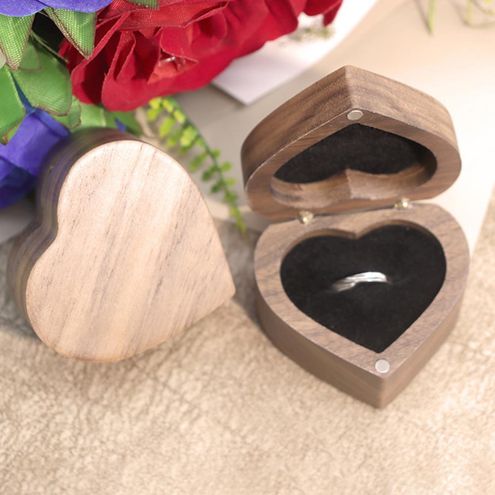 Ring Storage Box Heart-shaped Walnut Wood Jewelry Box Velvet-padded Ring Storage Case Smooth Polished Surface Wedding Proposal