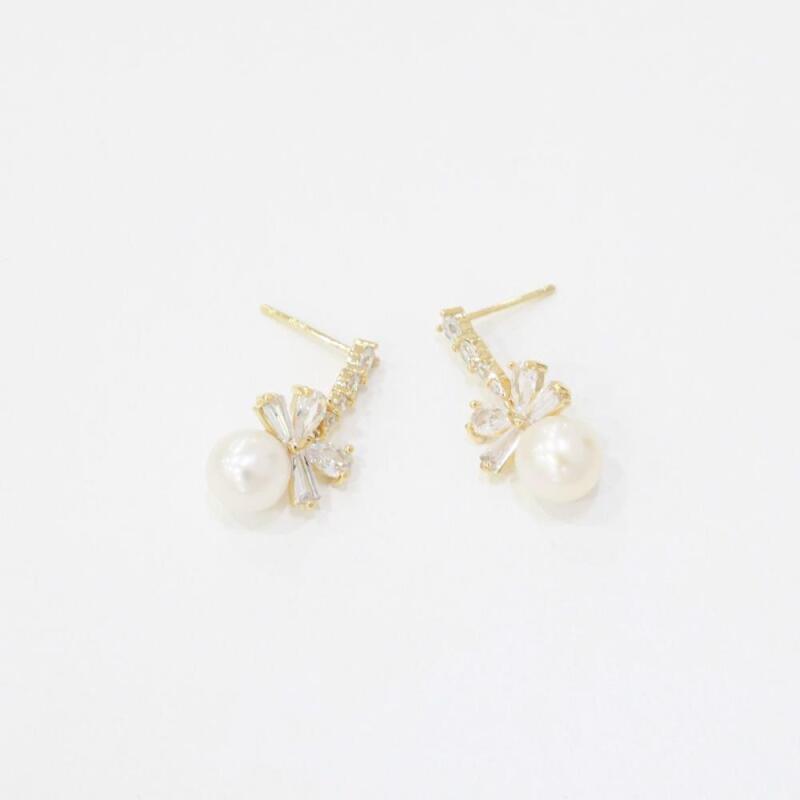 Pearl Earrings Ribbon Guest Interview Cubic Silver Needle Earrings