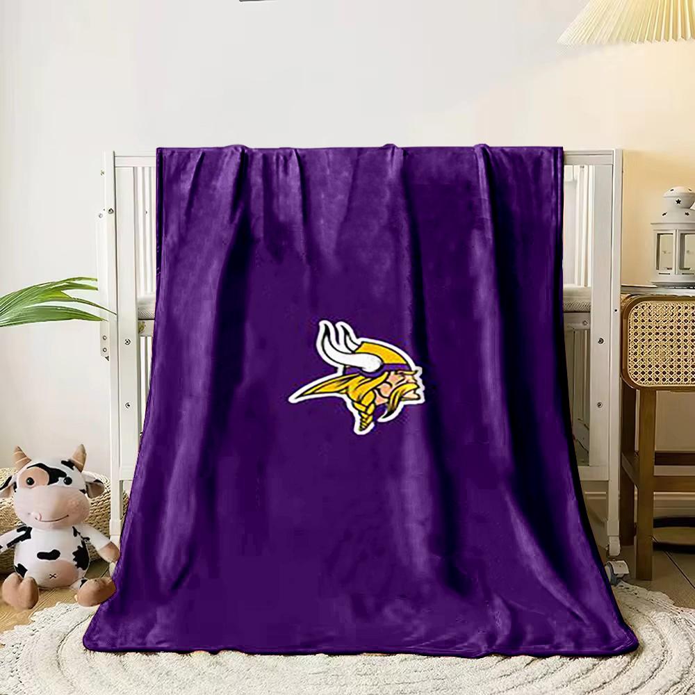 Purple Blanket with Viking Helmet Logo Design Flannel Blanket for Bedroom, Living Room, Sofa, and Nap Sofas.