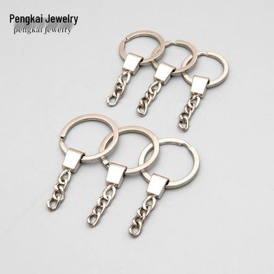 Autosleutelhanger met Legeringskop en 4-delige Ketting, Metalen Sleutelhanger en DIY Hangeraccessoire.