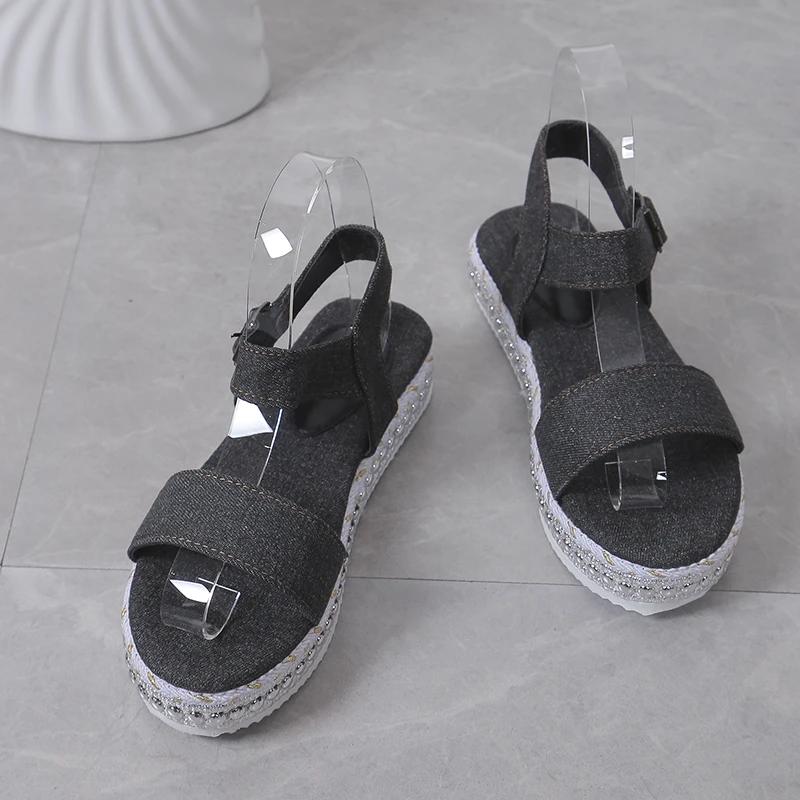 

Мода Женская мода Массивные сандалии на платформе 2025 Лето Толстая подошва eva Клоги Садовая обувь для женщин Уличные Нескользящие Пляжные шлепанцы 36 чёрный