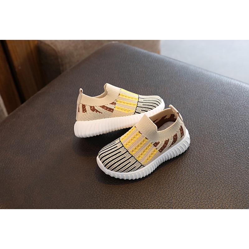 Весенне-осенняя детская обувь контрастных цветов с укороченным кроем — фото 10