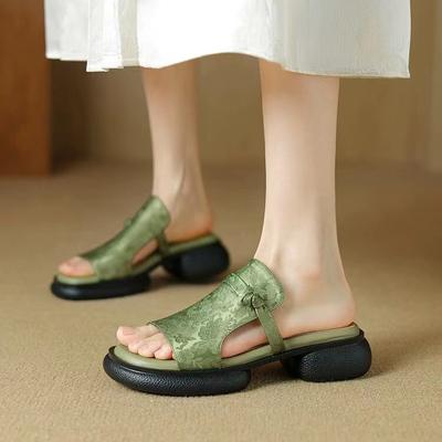Neue Damen-Einwort-Hausschuhe mit dicker Sohle im chinesischen Stil zum Tragen 2025, modische neue Sandalen mit dickem Absatz für Damen, bequem a