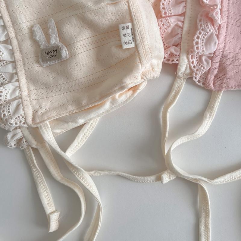 Baby Spetsmössa i Vintagestil med Blom-/Kaninmönster Stilfull Babyhatt med Justerbart Band Lämplig för Pojkar & Flickor