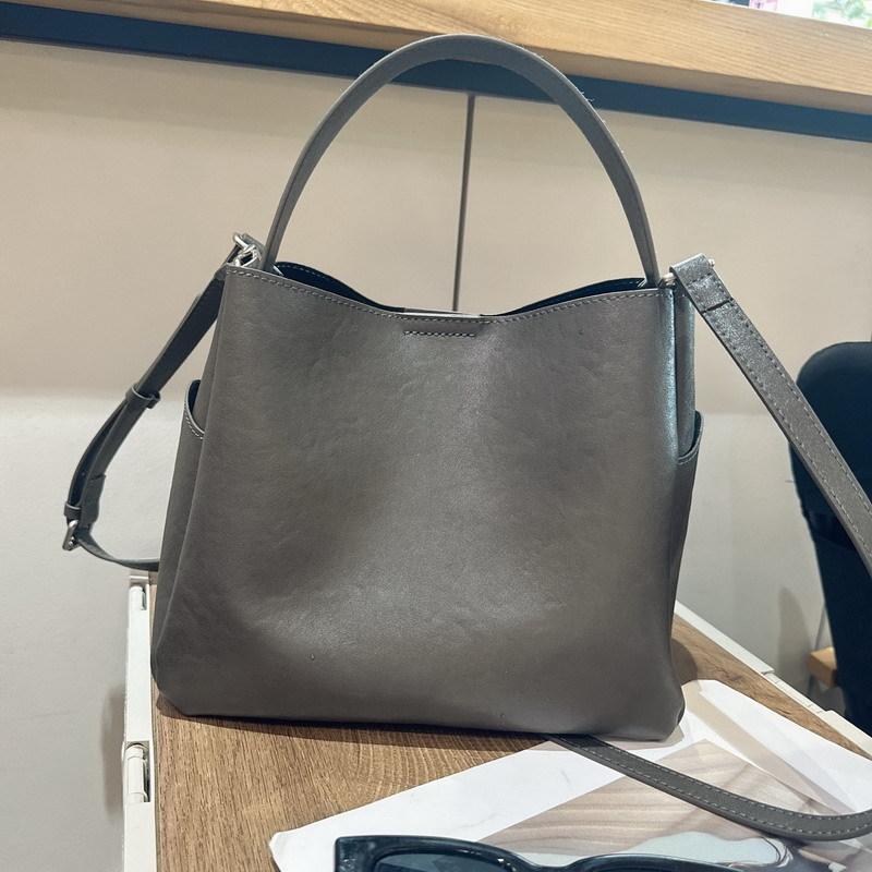 New cowhide leather premium feeling bucket bag tote bag underarm bag shoulder crossbody handbag bag women's bag
